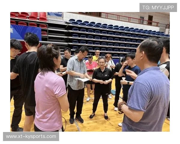羽毛球赛事裁判培训课程开班，羽毛球裁判员培训班